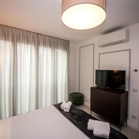 Compagnoni Luxe - & Wellness Apartman Milánó